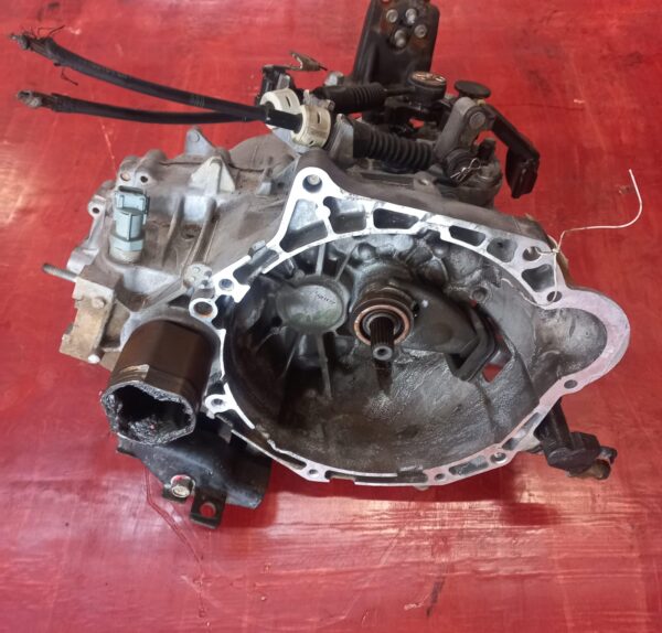 hyundai i30 1.4g g4fc 5 speed manual gearbox